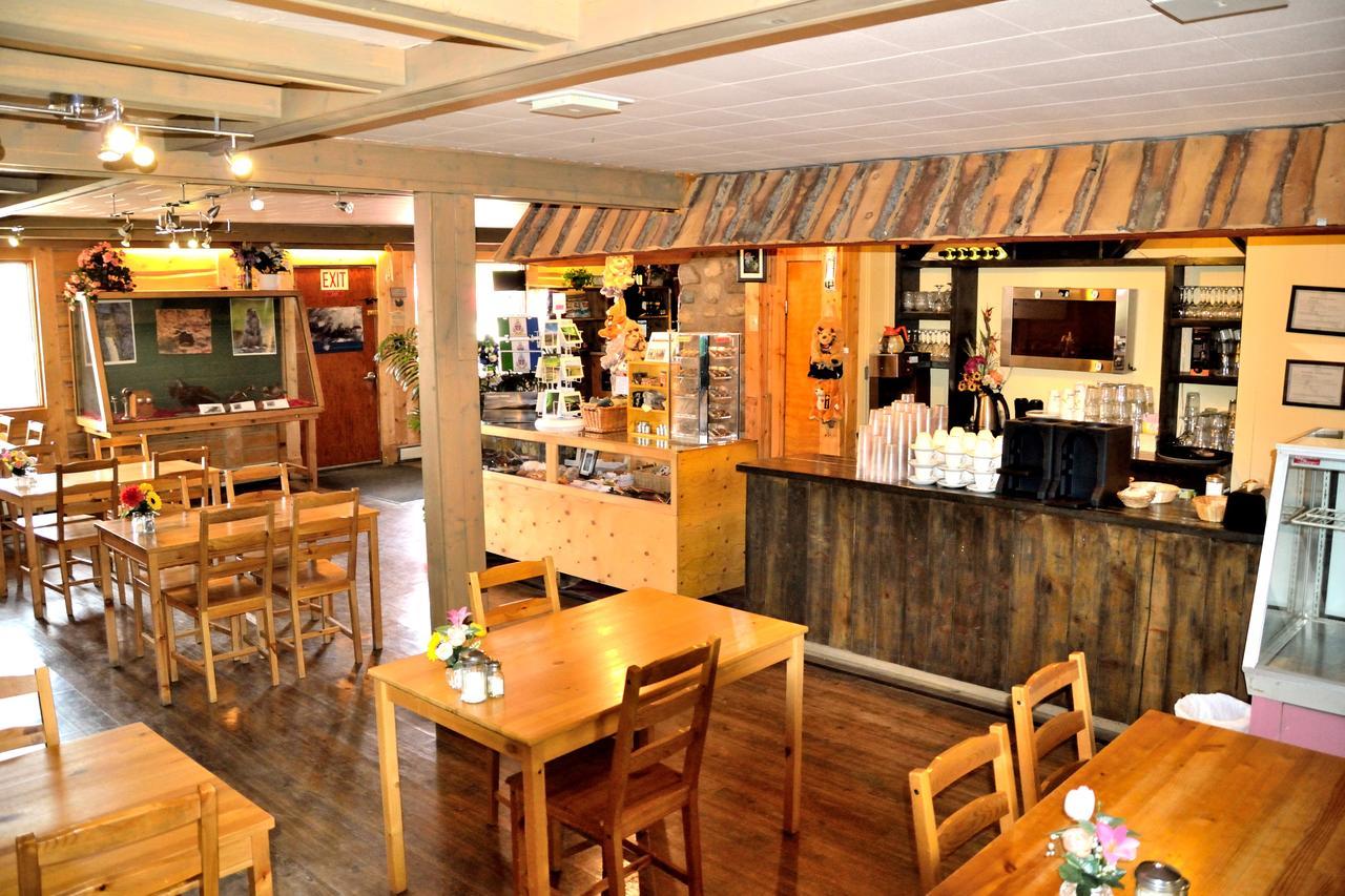 Spirit Lake Lodge Whitehorse Exteriör bild